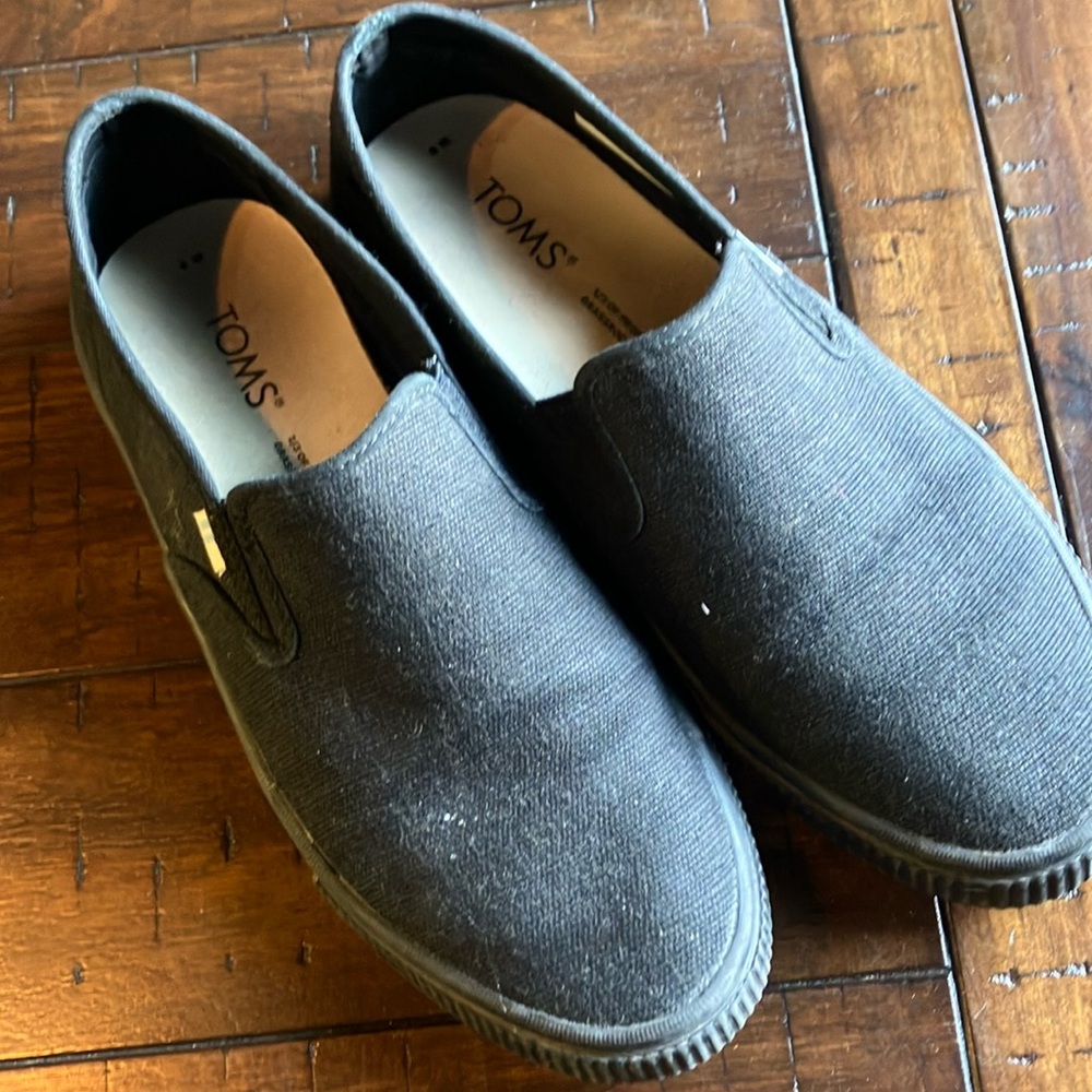 TOMS Men's Black Slip-On Shoes